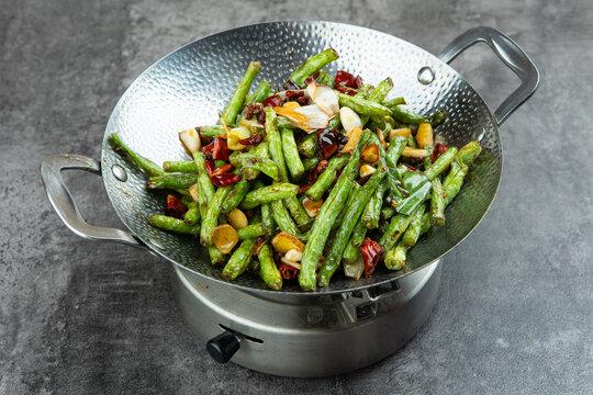 干煸豆角 – Dry-Fried Green Beans