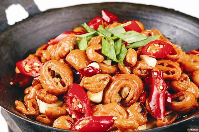 干锅肥肠 做法 – Dry-Pot Pork Intestines (Gan Guo Fei Chang) recipe