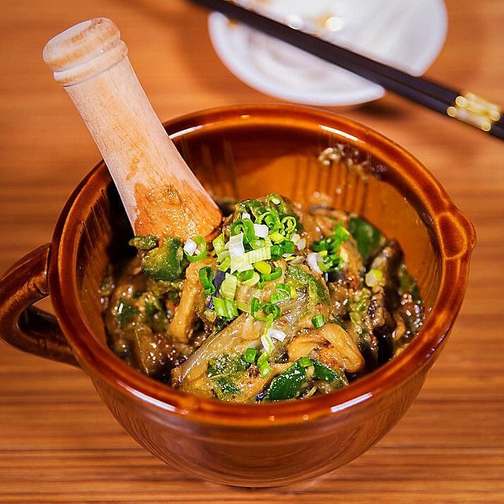 擂辣椒皮蛋 做法 – Smashed Chili with Preserved Egg (Lei Lazi Pidan) recipe