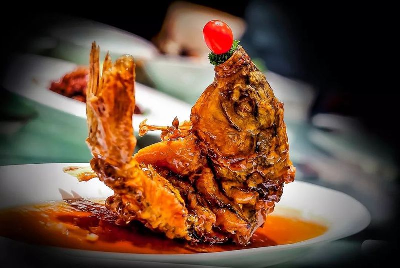 糖醋鲤鱼 – Sweet & Sour Carp