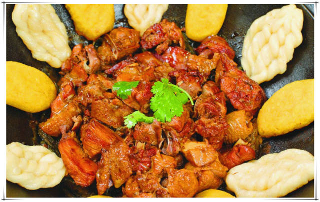 铁锅炖大鹅 – Iron Pot Stewed Goose (Tieguo Dun Da E)
